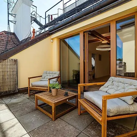 Apartment Fantastic Attic With Big Terrace Prague
