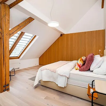 Apartmán Fantastic Attic With Big Terrace