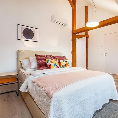Fantastic Attic With Big Terrace Διαμέρισμα