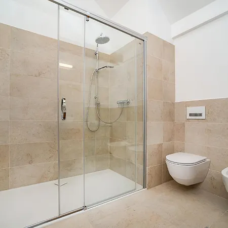 Fantastic Attic With Big Terrace Apartment Prag