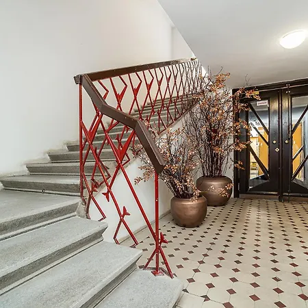 Fantastic Attic With Big Terrace Apartment